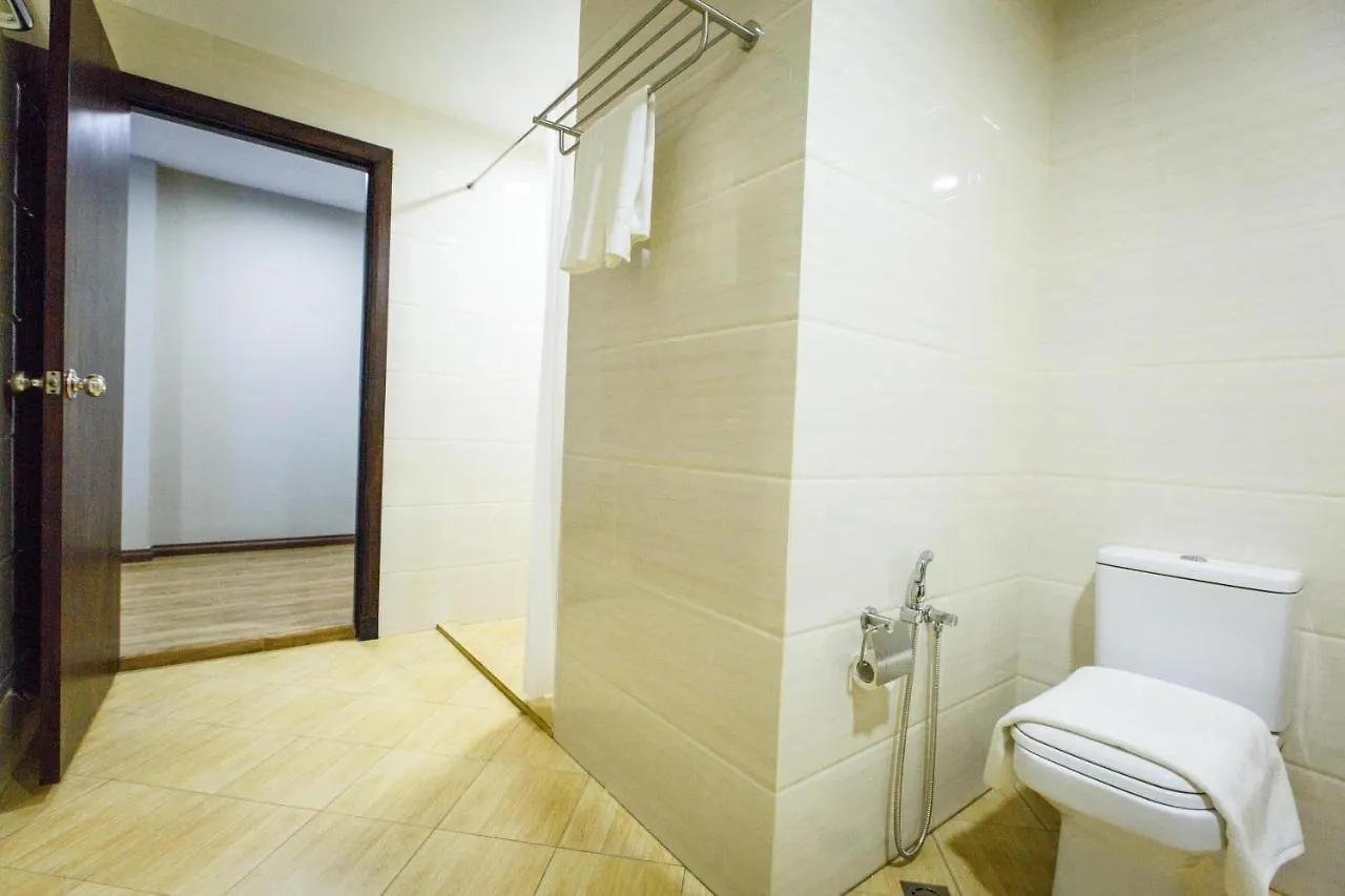 Lintas Platinum Hotel Kota Kinabalu 3*,